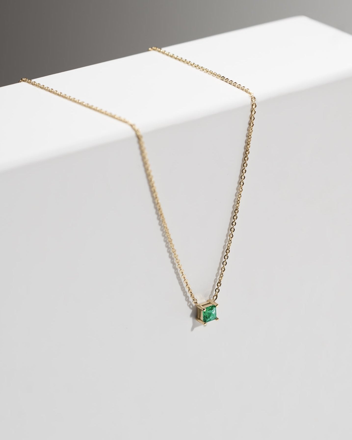 Yellow gold Amazonia pendant