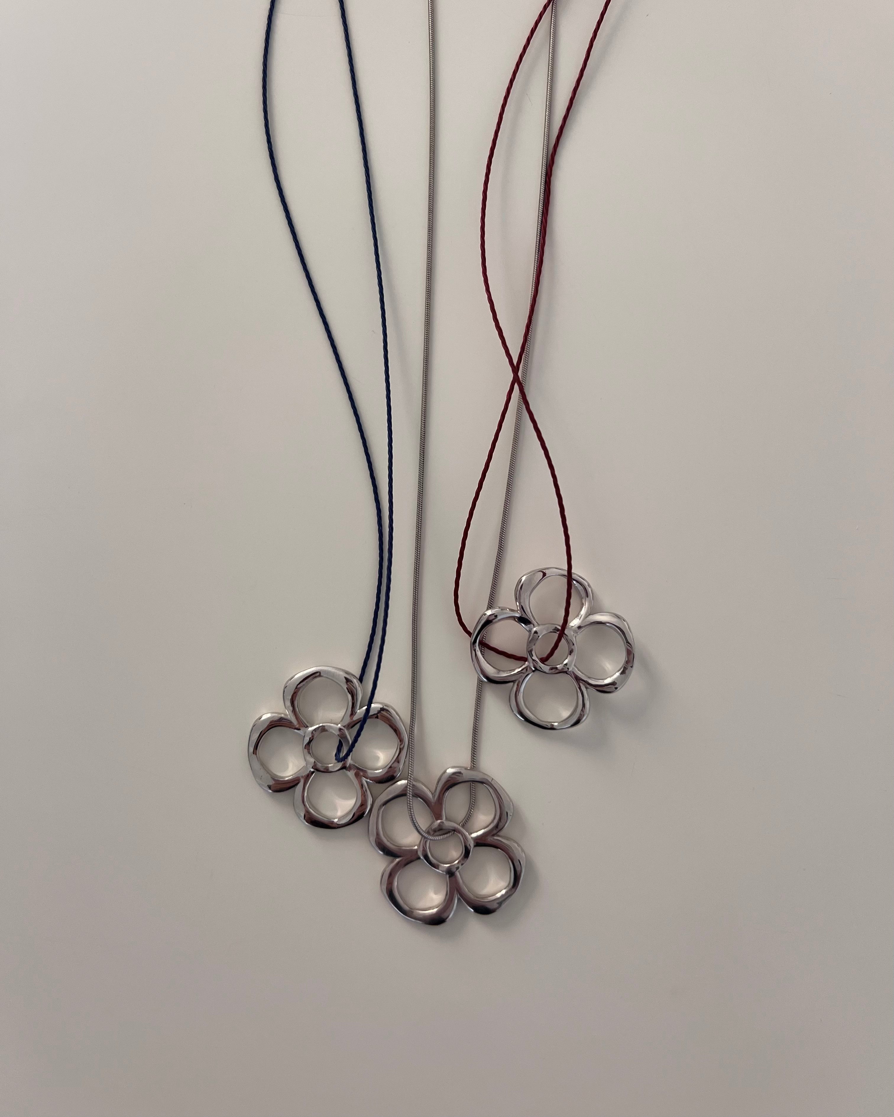 Barcelona rose silver charm