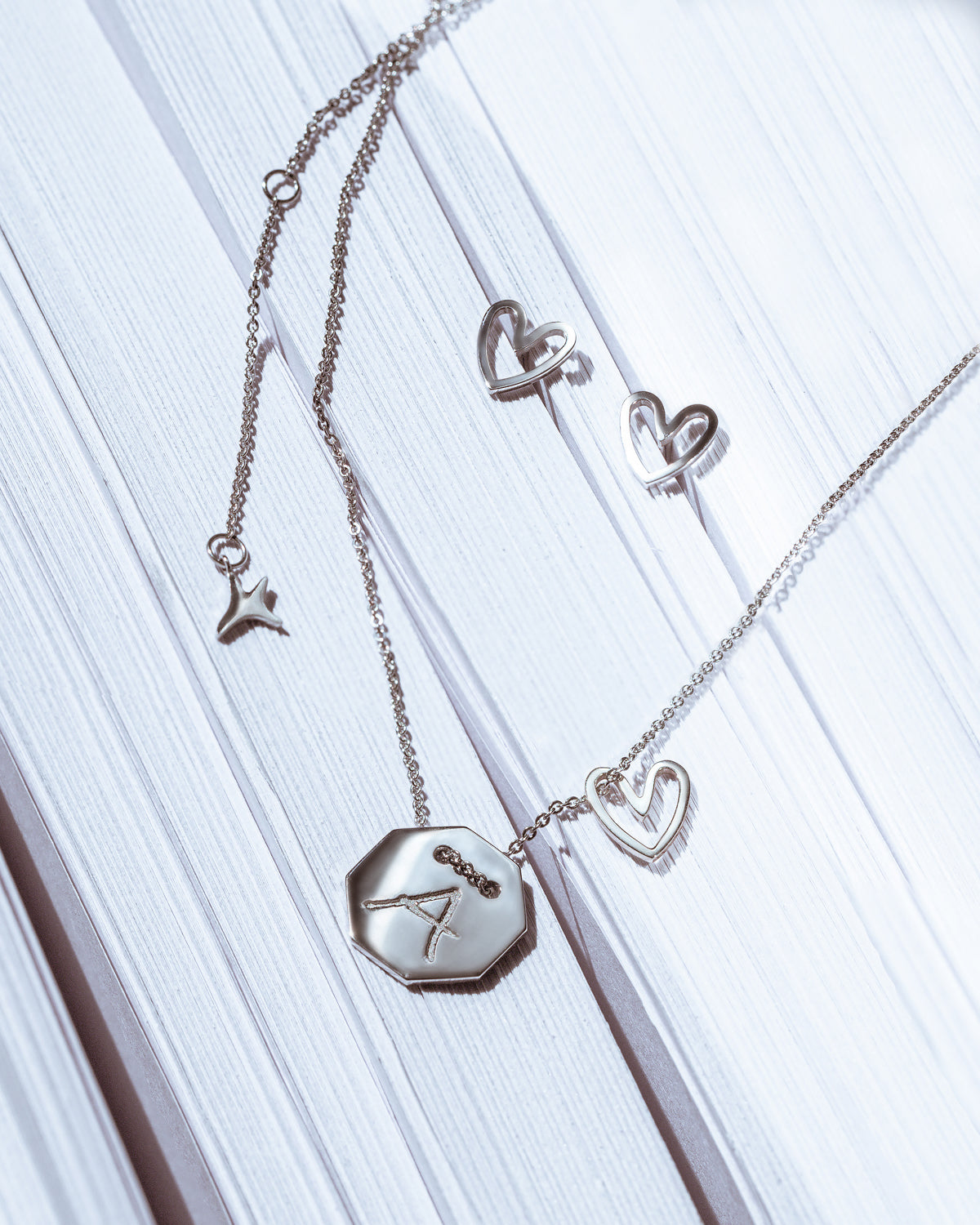White gold Open Heart earrings