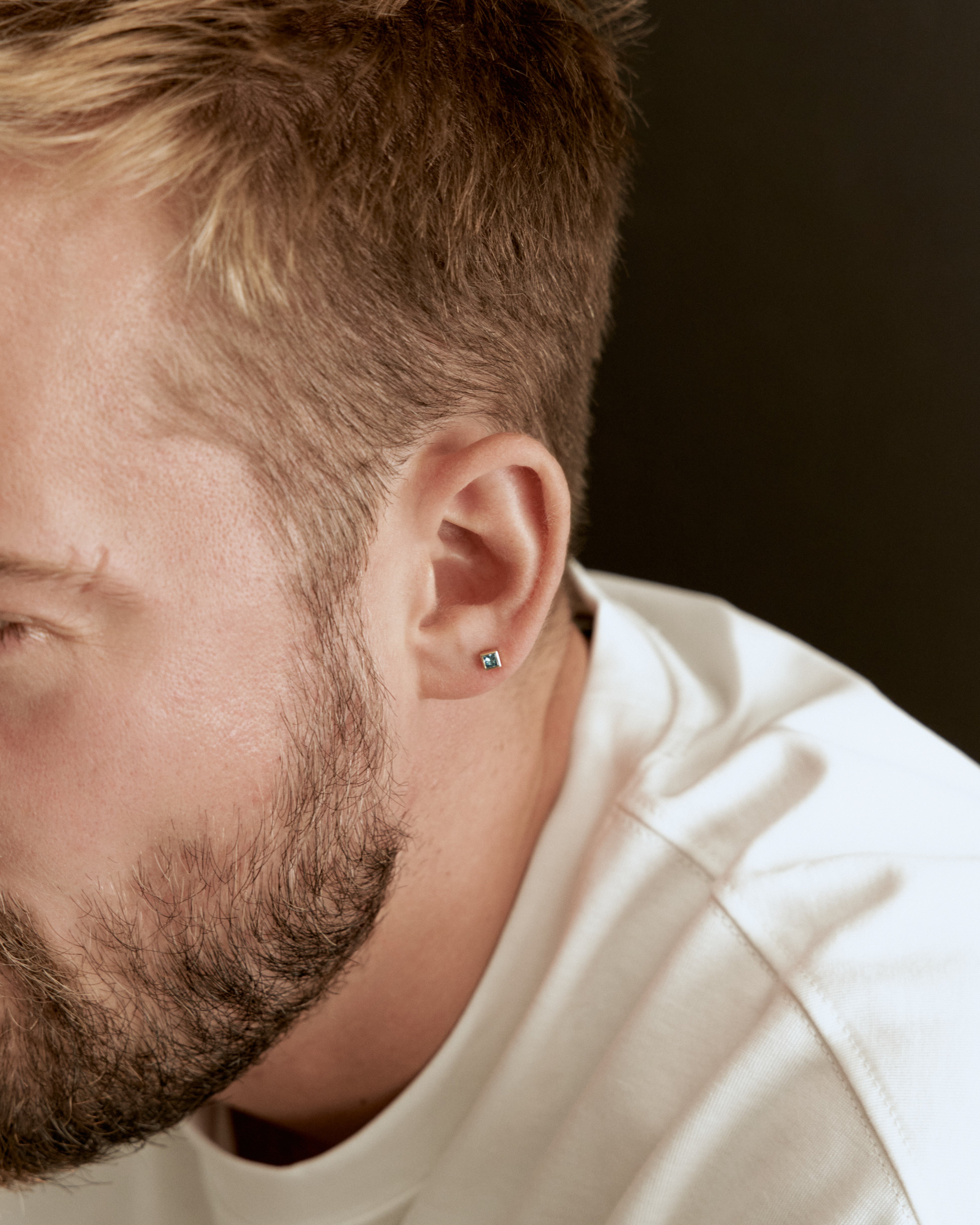 Deep ocean accent mono-earring