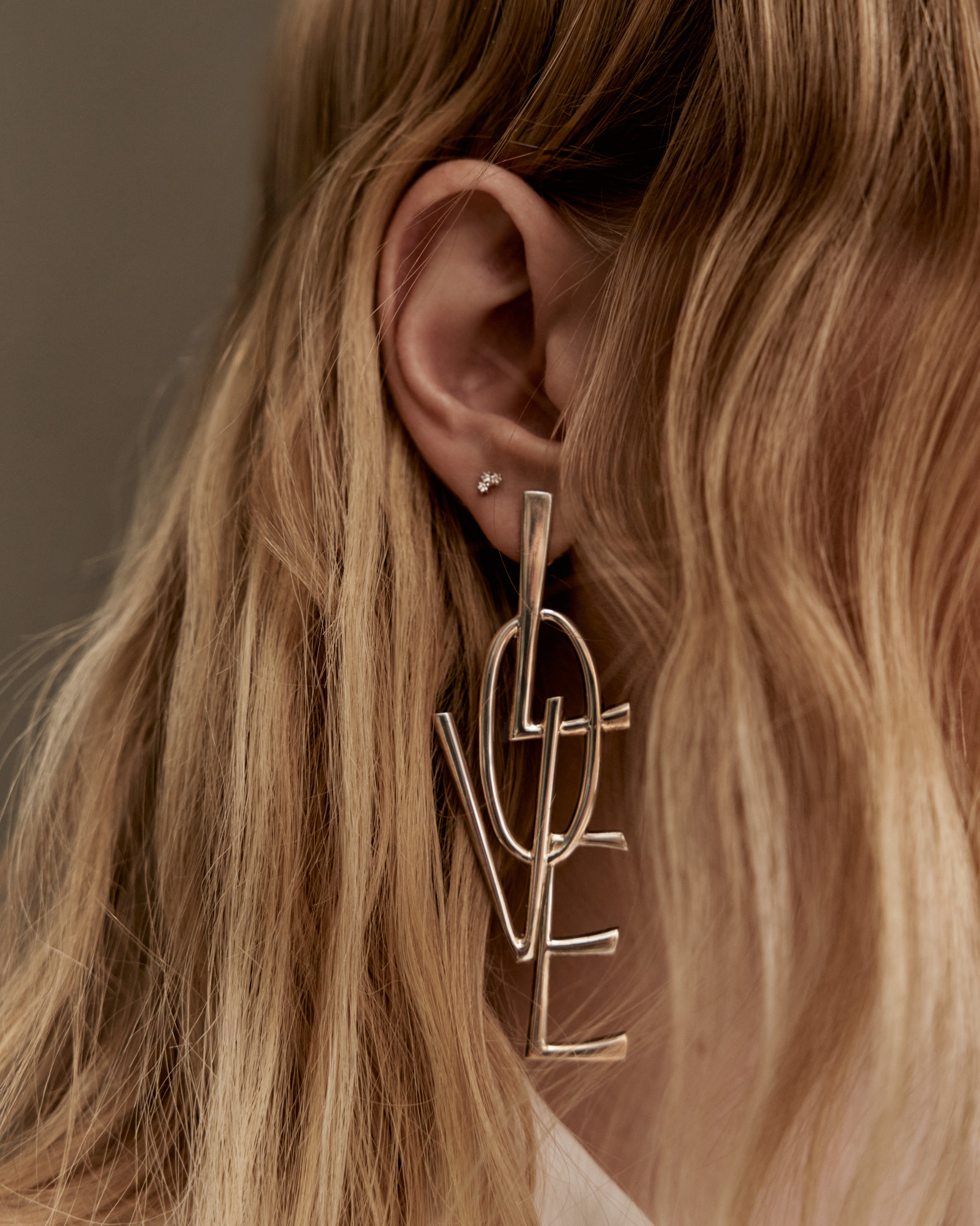 Big Love silver mono-earring