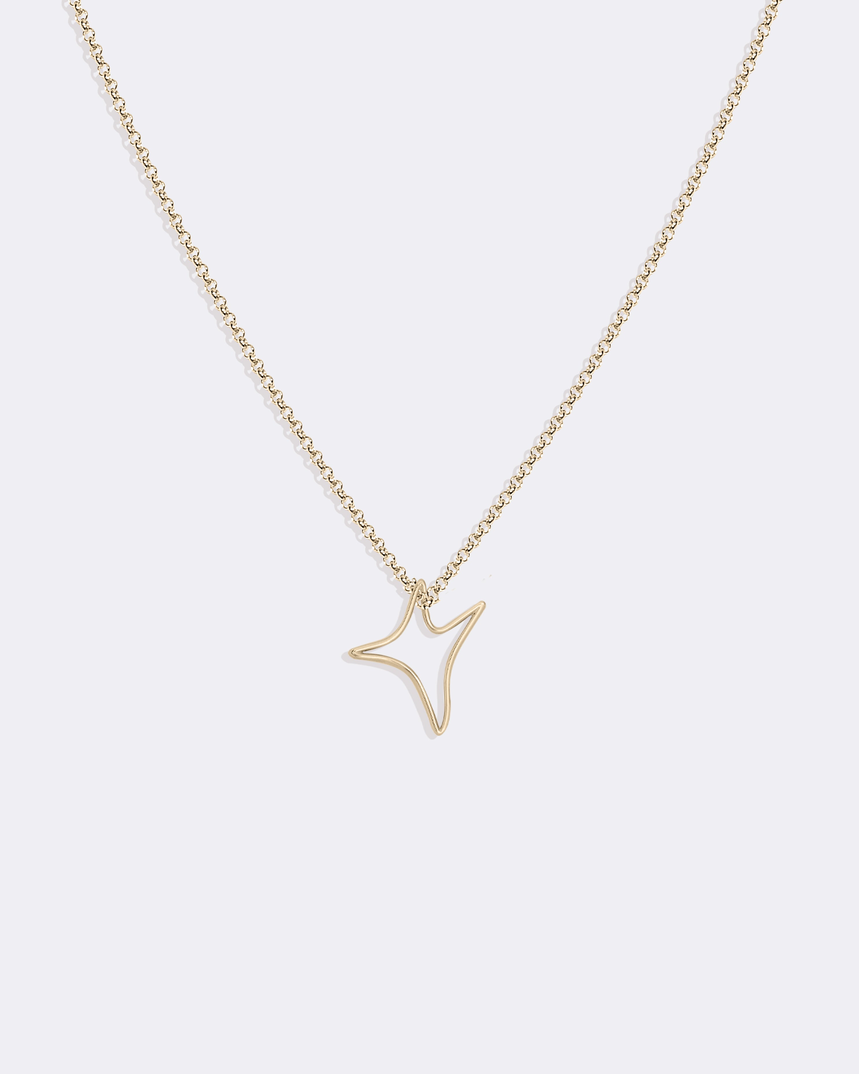 Yellow gold Big aumi star necklace