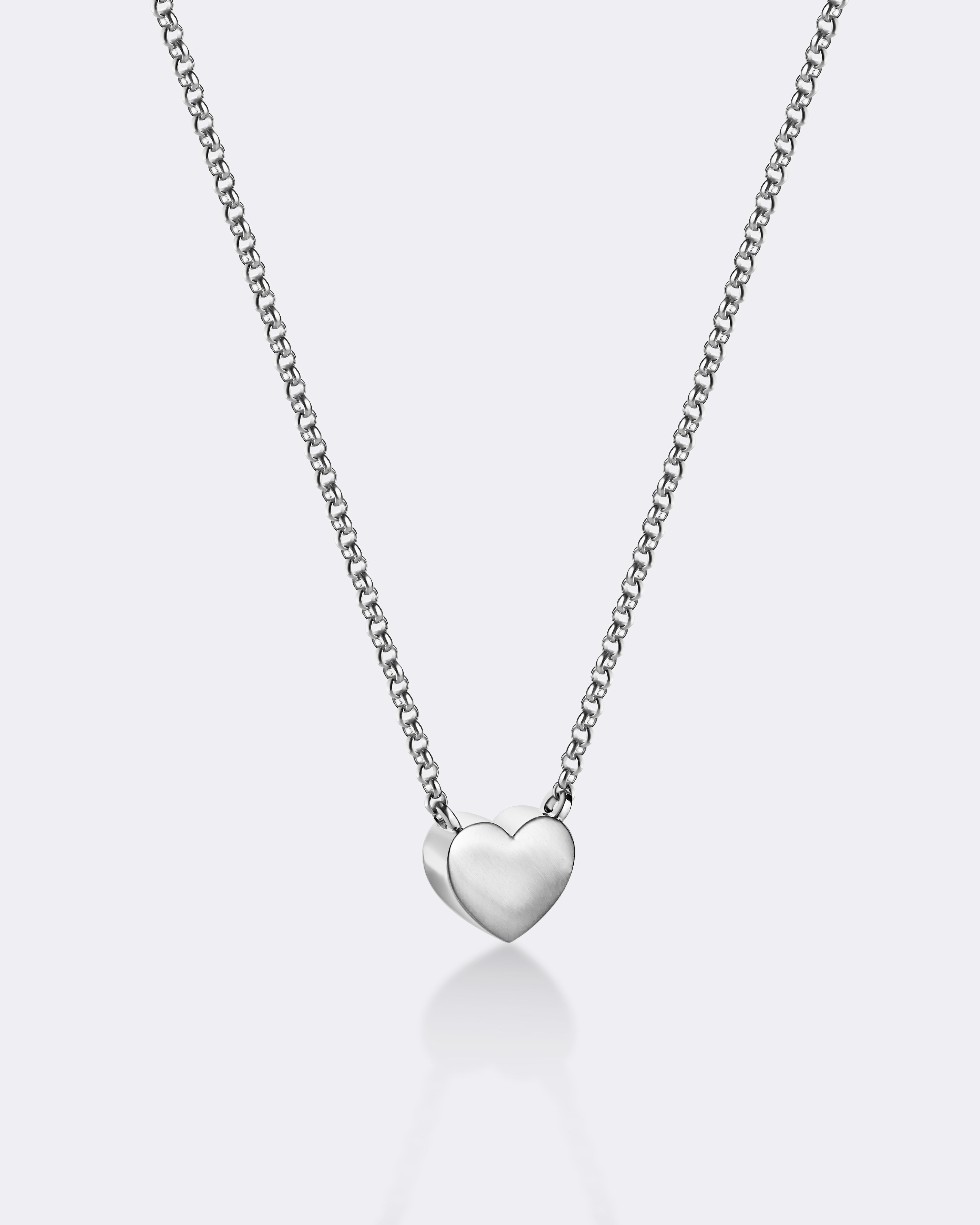 White gold Pearl heart necklace