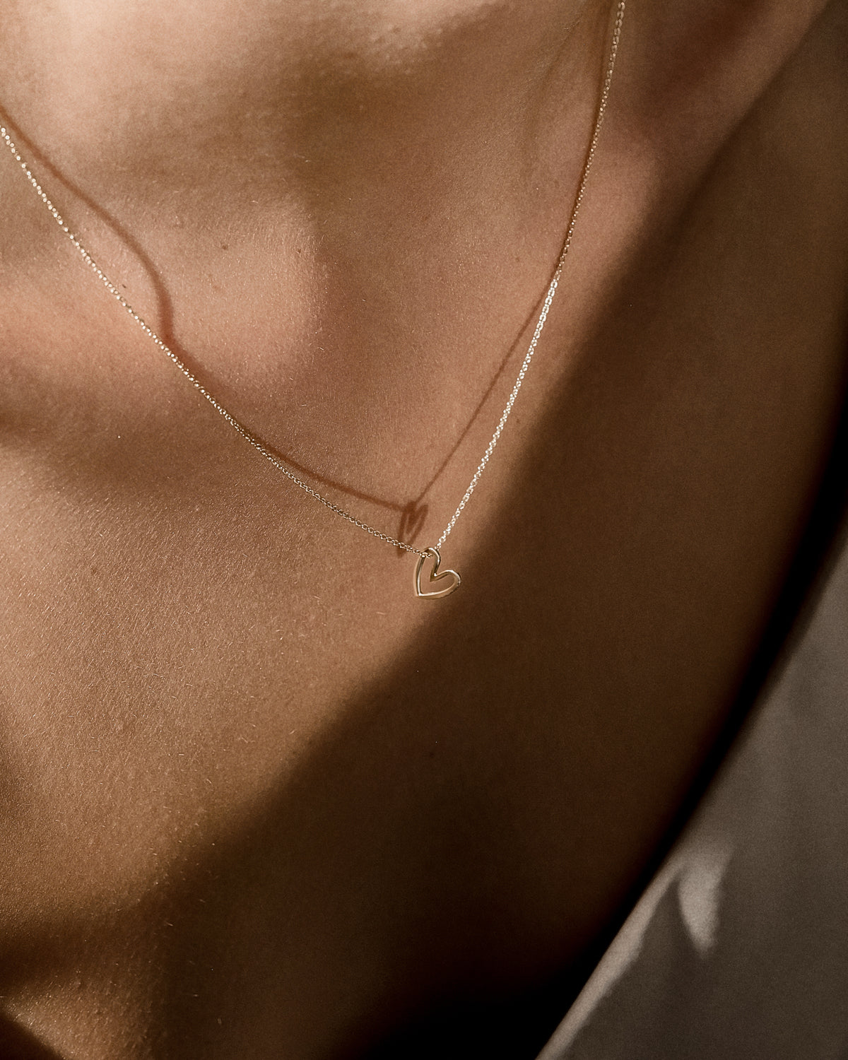 Yellow gold Open heart necklace