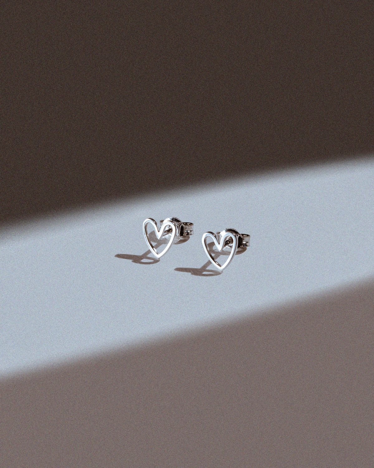 White gold Open Heart earrings