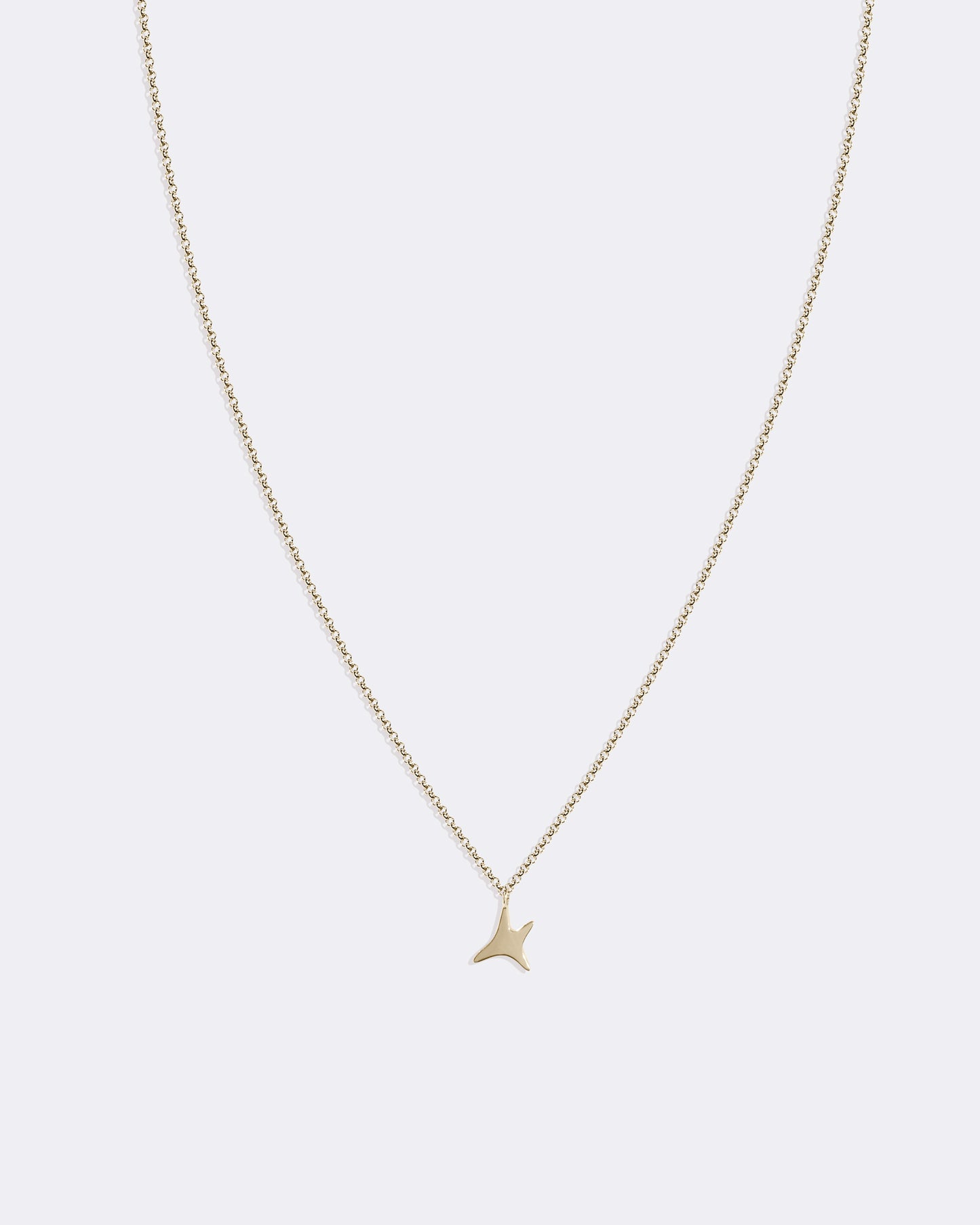 Collar de estrella aumi en oro amarillo