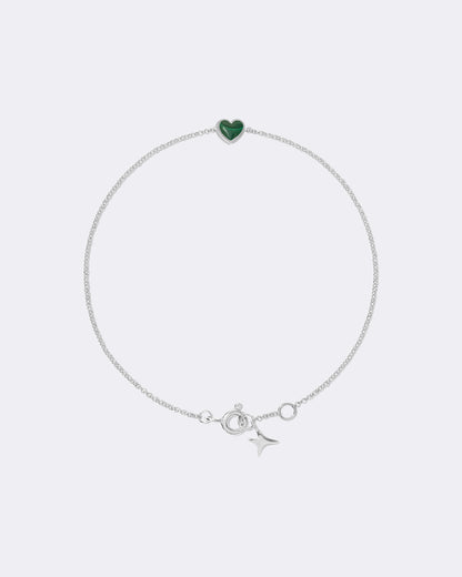 Pulsera de oro blanco con corazón de malaquita 