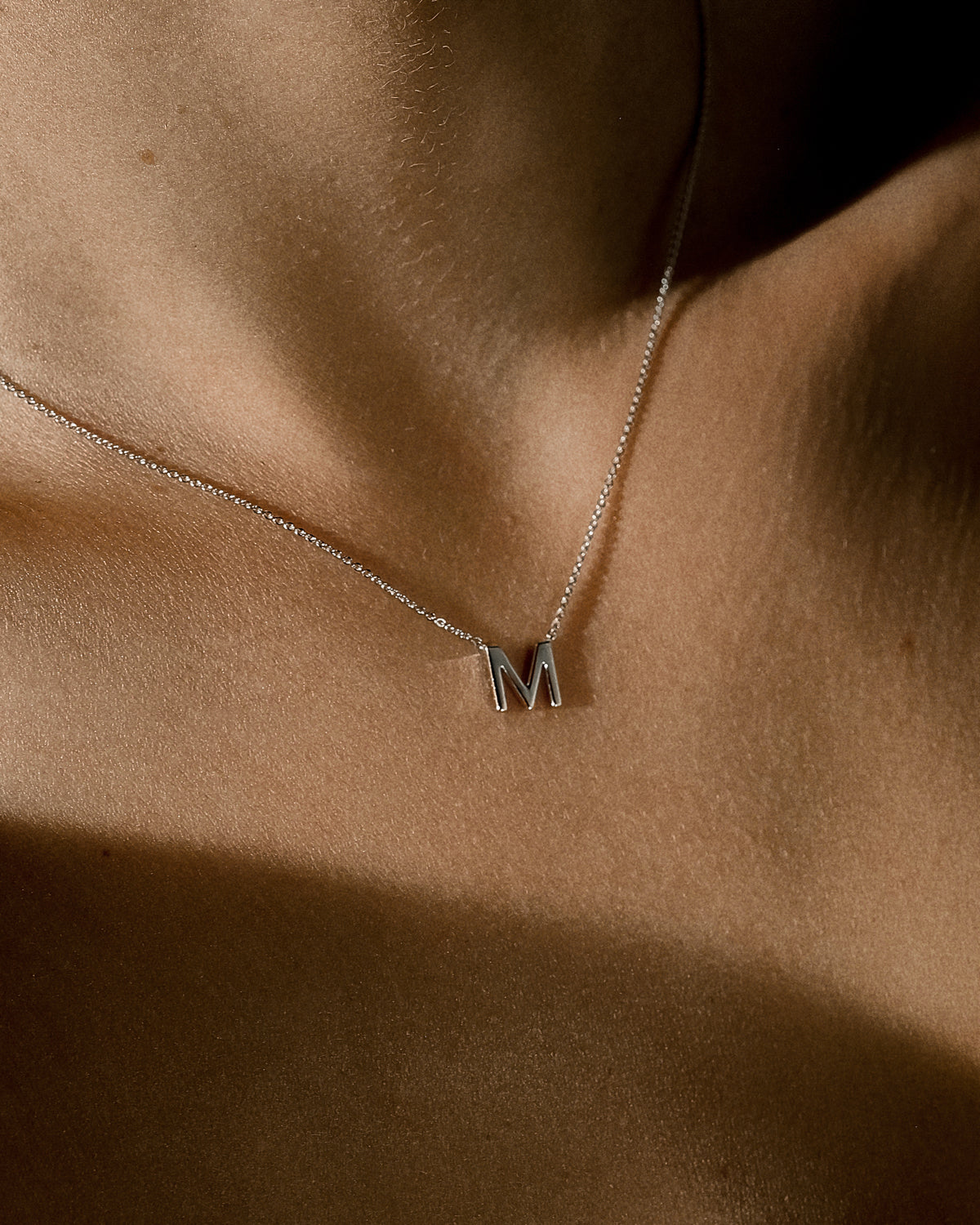 Collier Lettres en Or Blanc