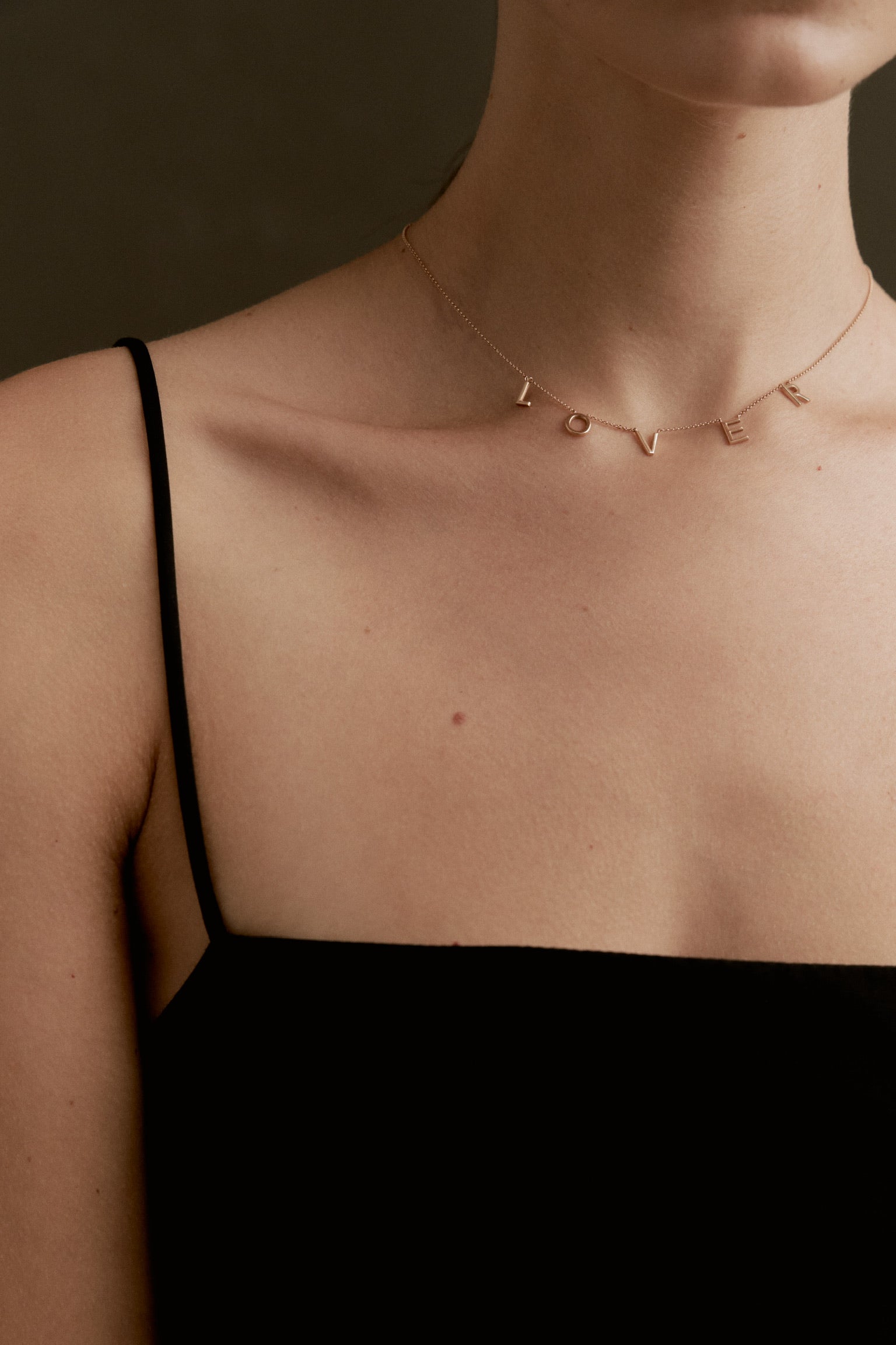 Collar de tatuaje personalizado