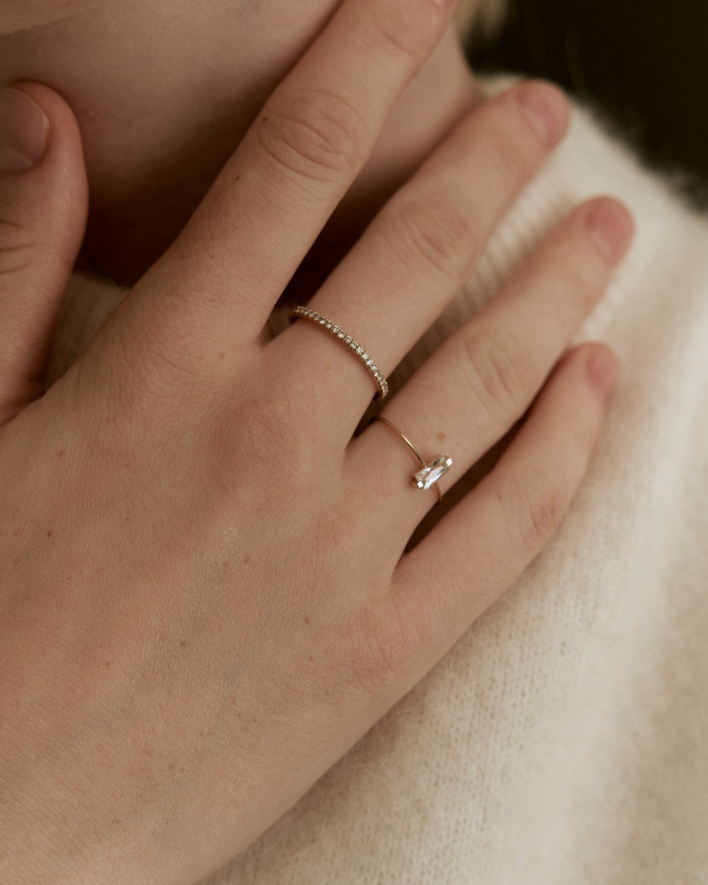 Anillo de linea de diamantes