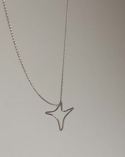 White gold Big aumi star necklace