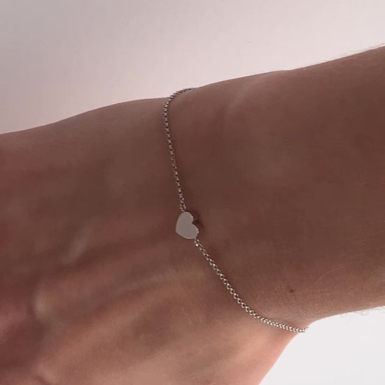 White gold Pearl heart bracelet