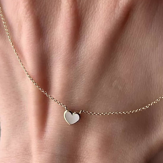 Yellow gold Pearl heart necklace