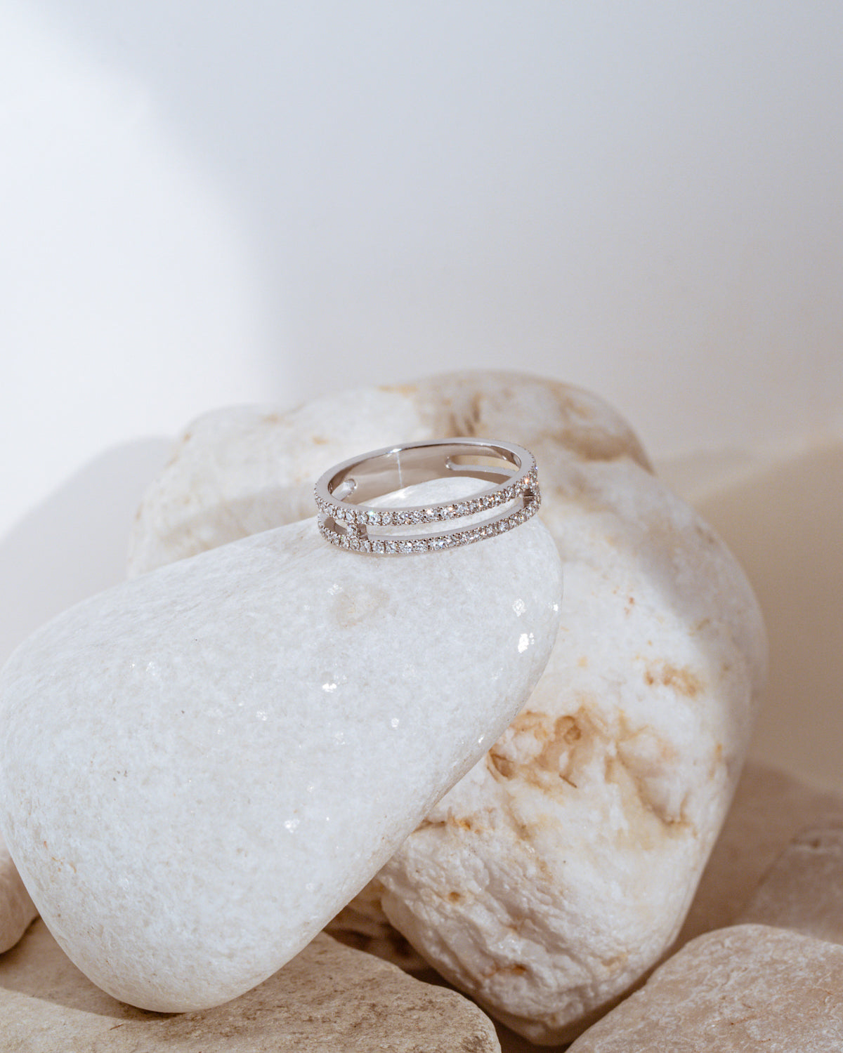 Bague ligne de diamants en or blanc