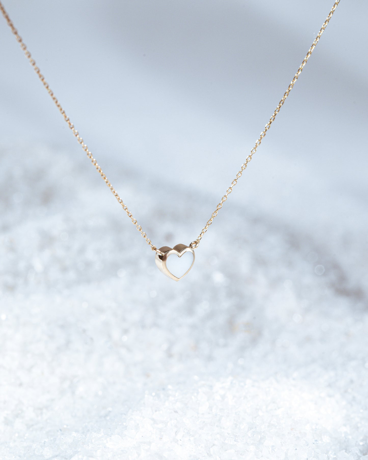 Yellow gold Pearl heart necklace